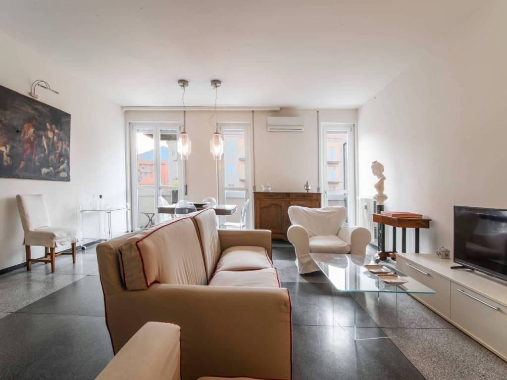 appartamento in affitto a Como in zona Borghi