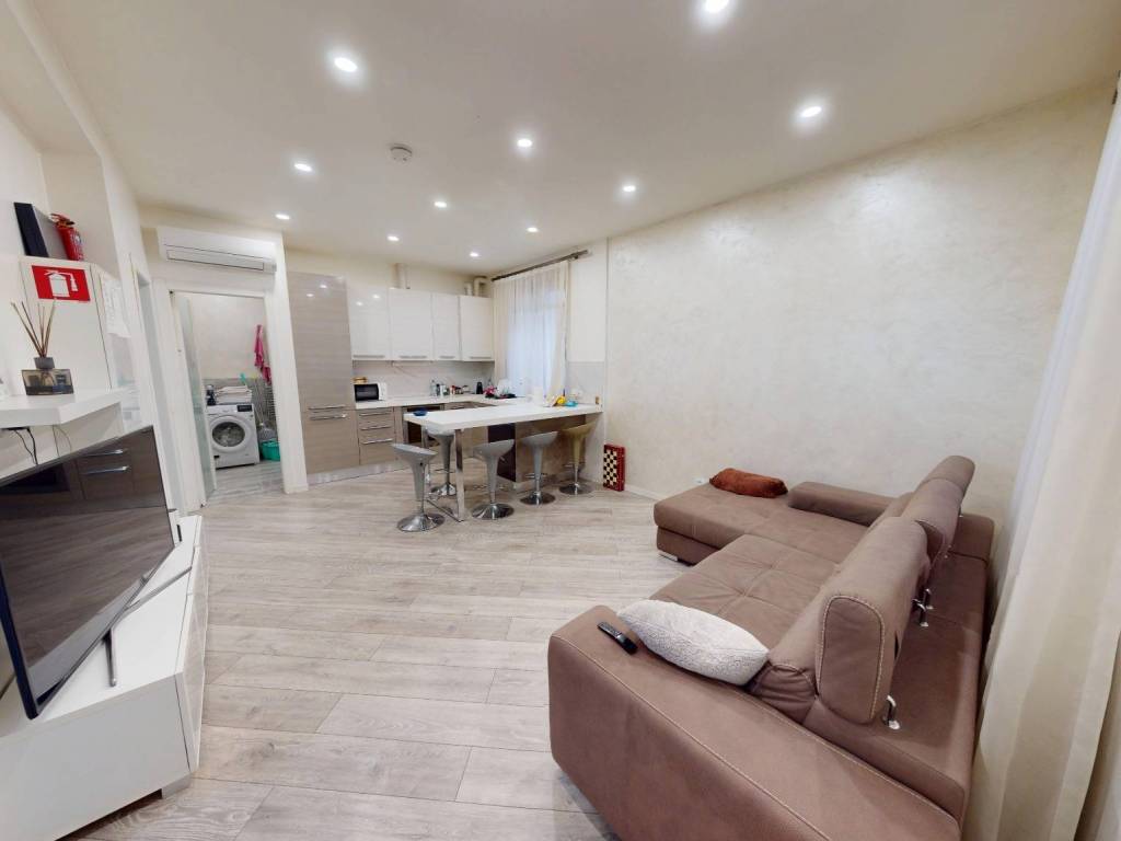 appartamento in affitto a Como in zona Albate