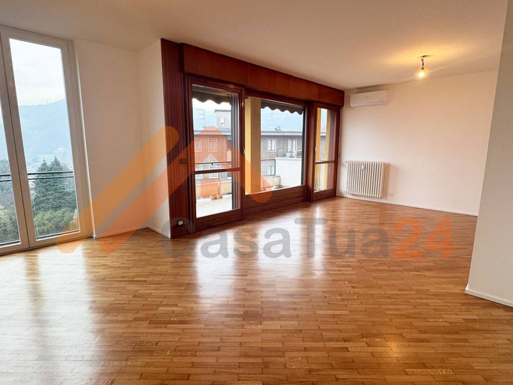 appartamento in affitto a Como in zona Villa Olmo