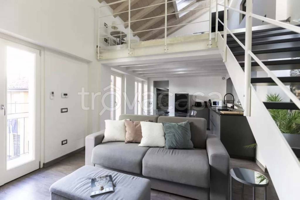 appartamento in affitto a Como