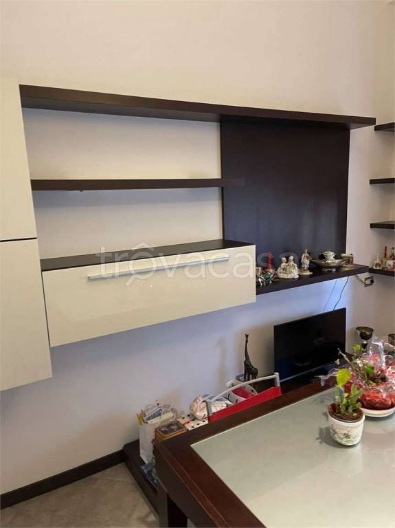 appartamento in affitto a Como in zona Tavernola