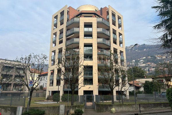 appartamento in affitto a Como in zona Como Centro
