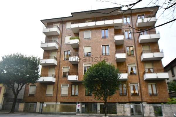 appartamento in affitto a Como in zona Borghi