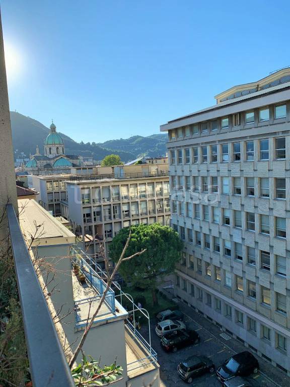 appartamento in affitto a Como in zona Valduce