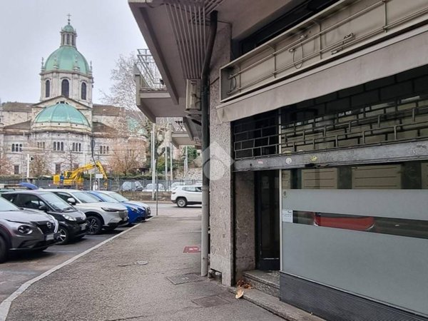 negozio in affitto a Como in zona Como Centro