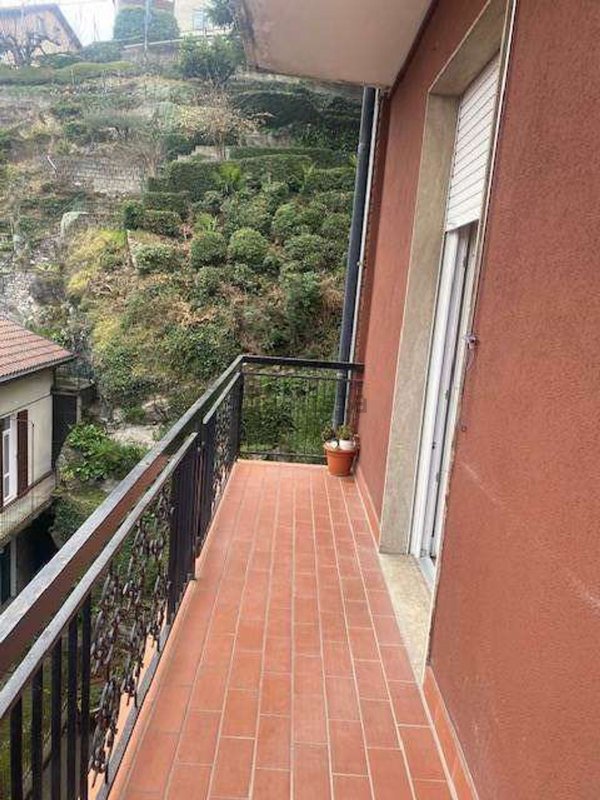 appartamento in affitto a Como in zona Tavernola