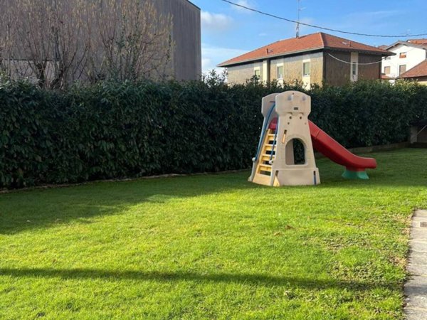 casa indipendente in affitto a Como in zona Albate