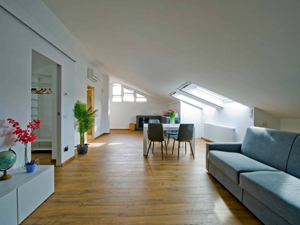 appartamento in affitto a Como in zona Borghi