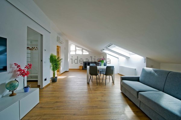 appartamento in affitto a Como in zona Borghi