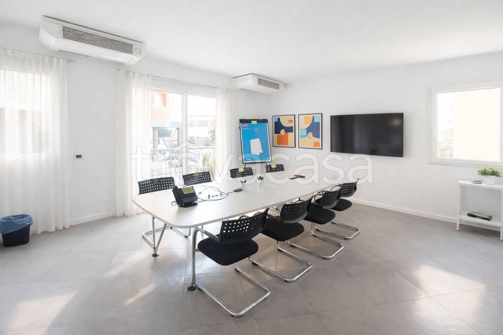 ufficio in affitto a Como in zona Camerlata