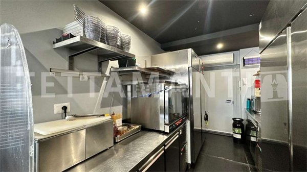 negozio in affitto a Como in zona Como Centro