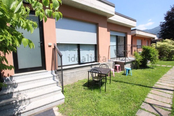 appartamento in affitto a Como in zona Tavernola