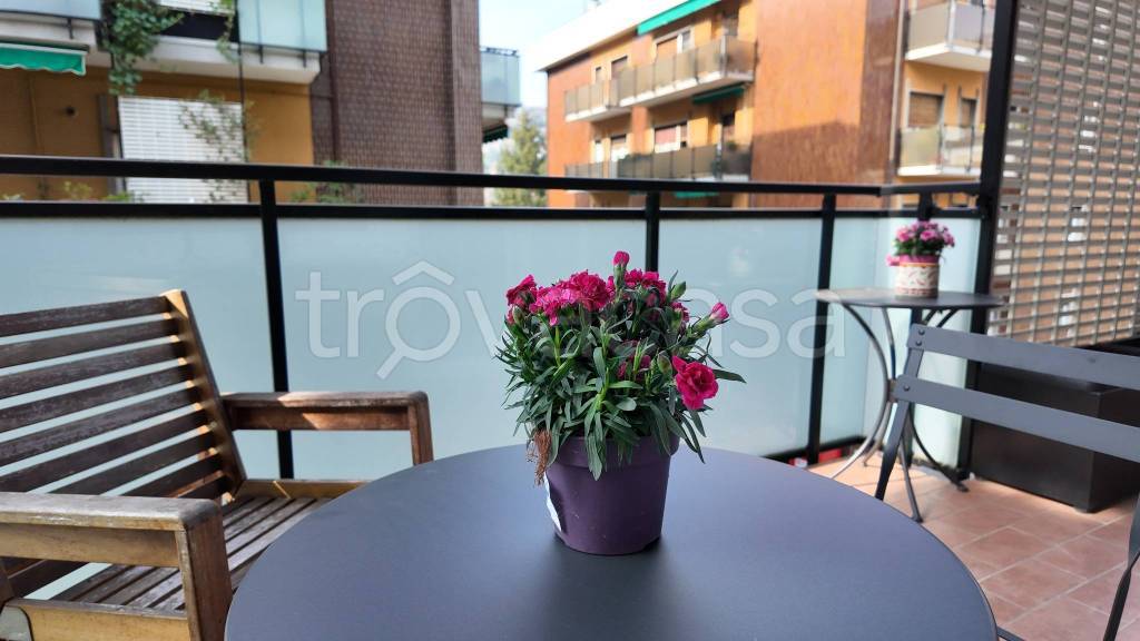 appartamento in affitto a Como in zona Villa Olmo