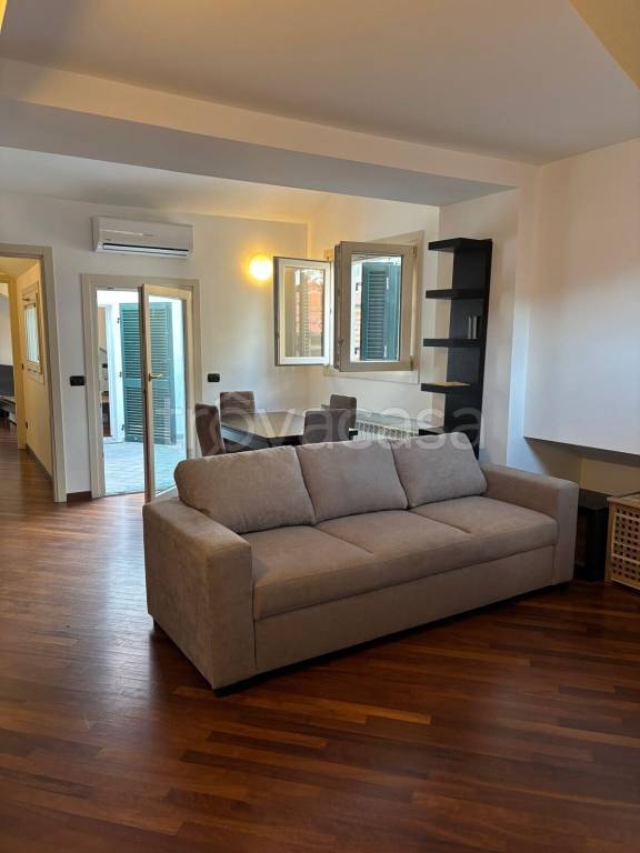 appartamento in affitto a Como in zona Viale Varese