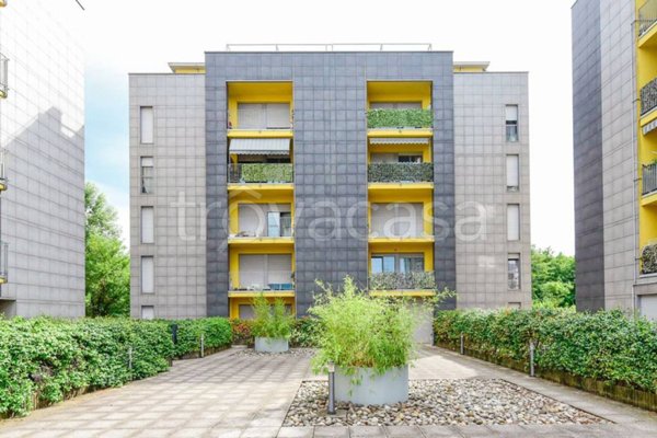 appartamento in affitto a Como in zona Acquanera