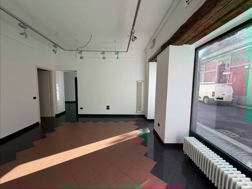 negozio in affitto a Como