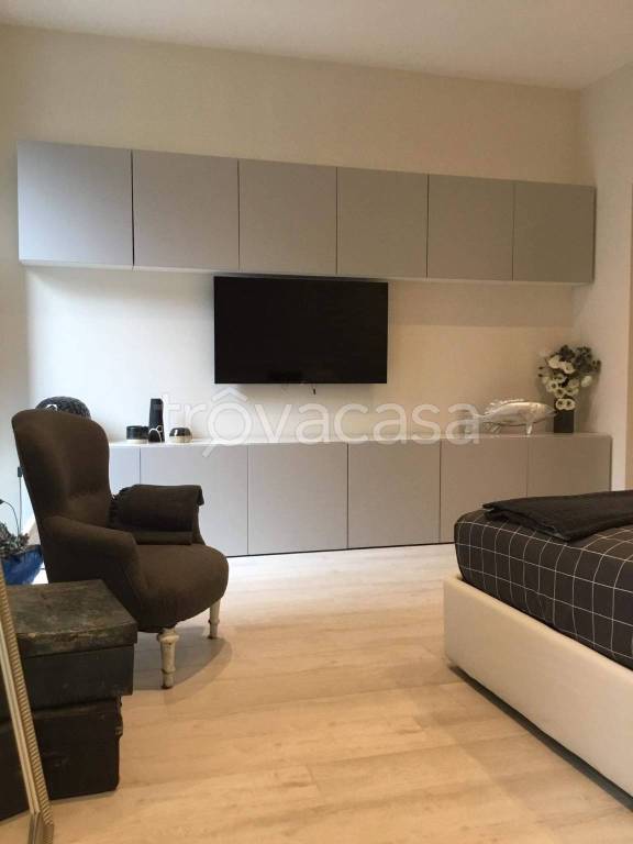 appartamento in affitto a Como in zona Borghi