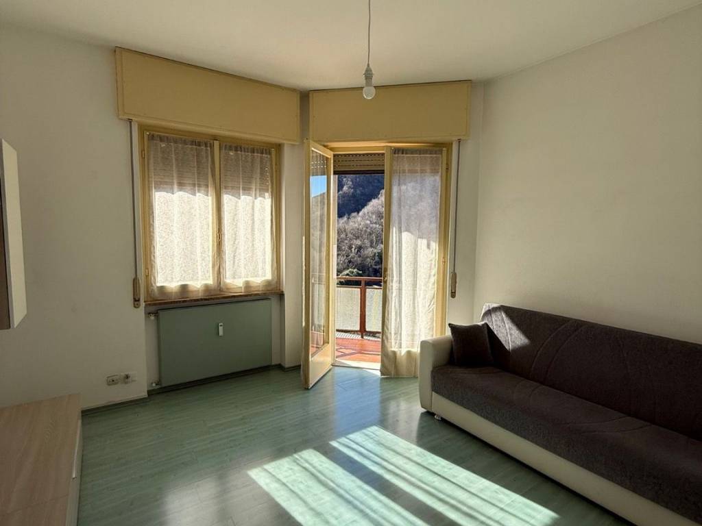 appartamento in affitto a Como in zona Tavernola