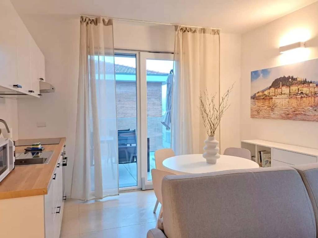 appartamento in affitto a Como in zona Villa Olmo