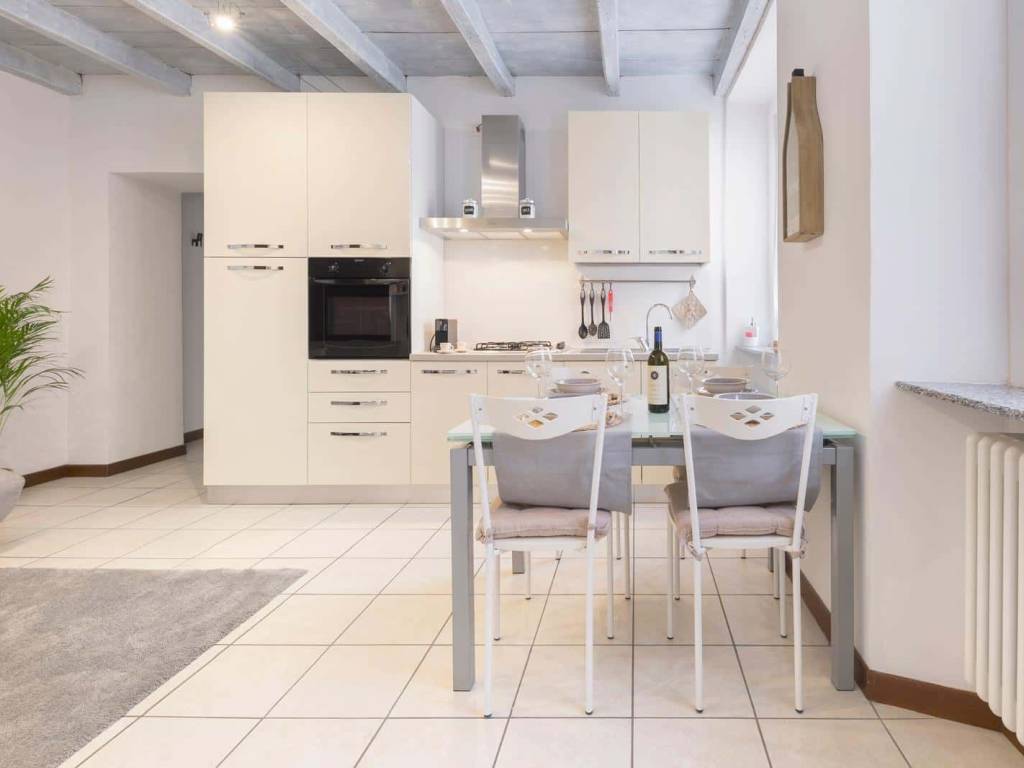 appartamento in affitto a Como in zona Via Milano