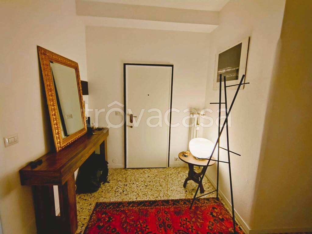 appartamento in affitto a Como in zona Borghi