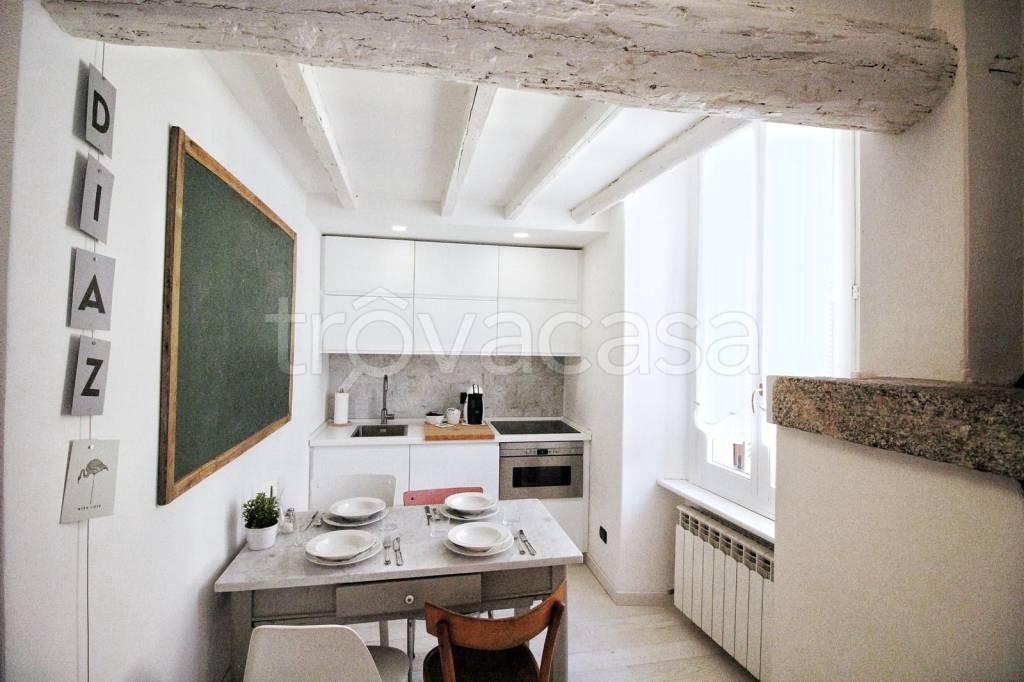 appartamento in affitto a Como in zona Como Centro