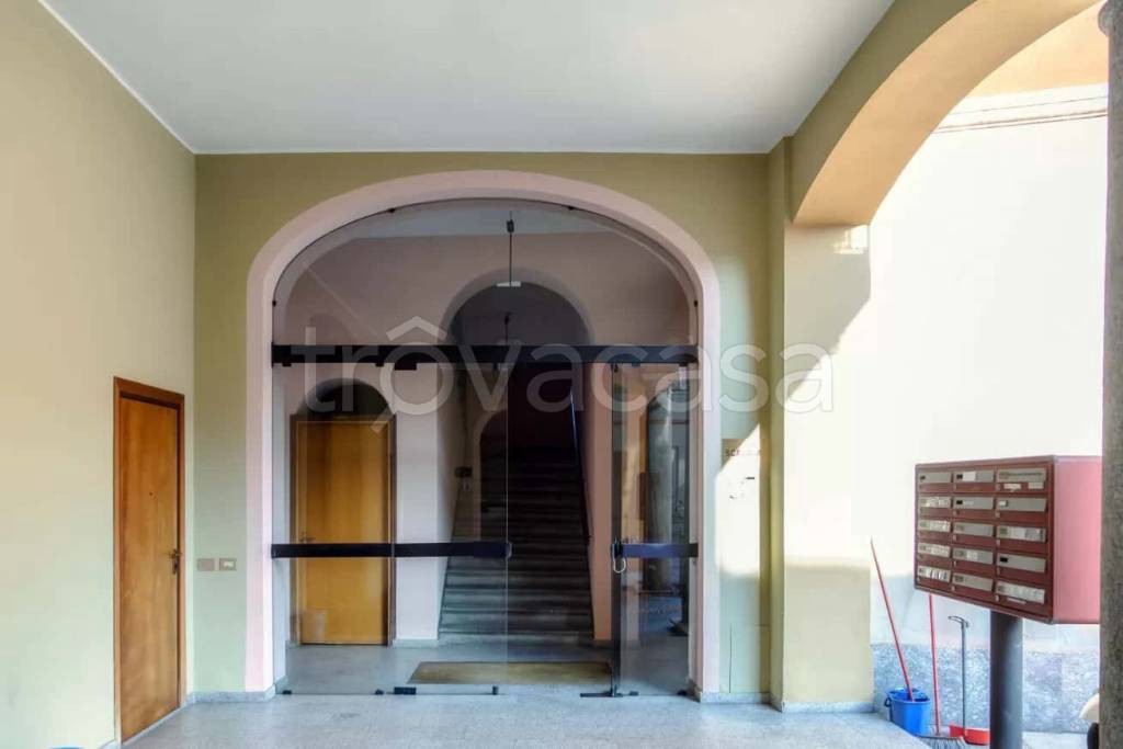 appartamento in affitto a Como in zona Borghi