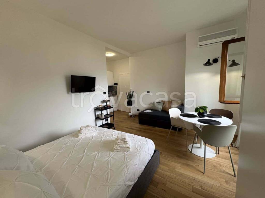 appartamento in affitto a Como in zona Como Centro