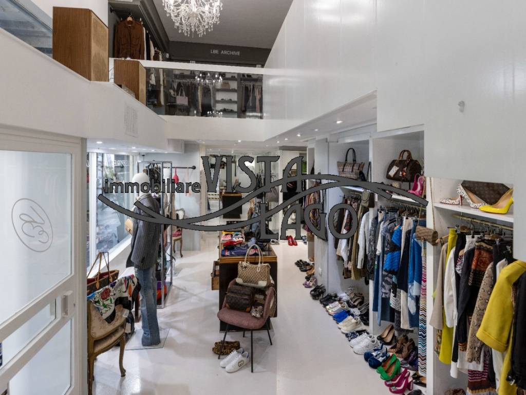 negozio in affitto a Como in zona Como Centro