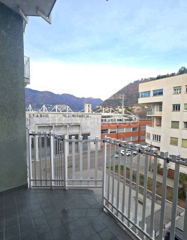 appartamento in affitto a Como in zona Como Centro