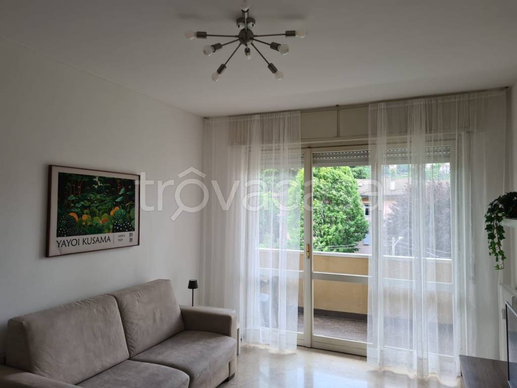 appartamento in affitto a Como in zona Tavernola