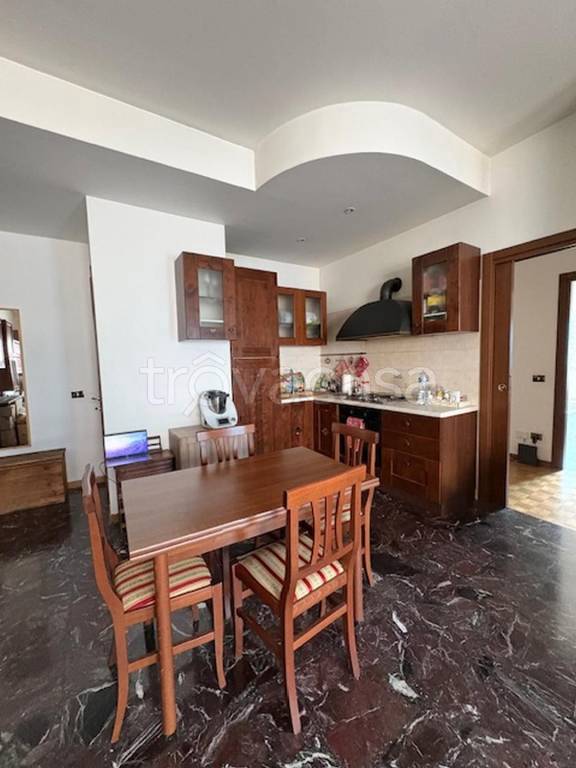 appartamento in affitto a Como in zona Viale Varese