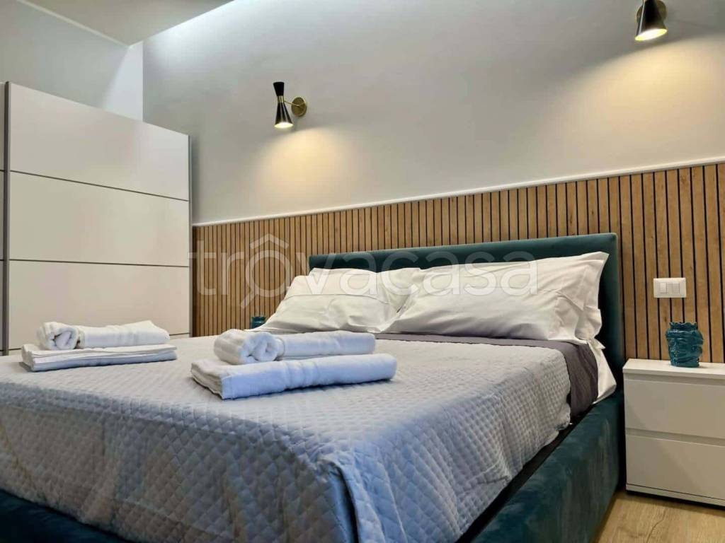 appartamento in affitto a Como in zona Borghi