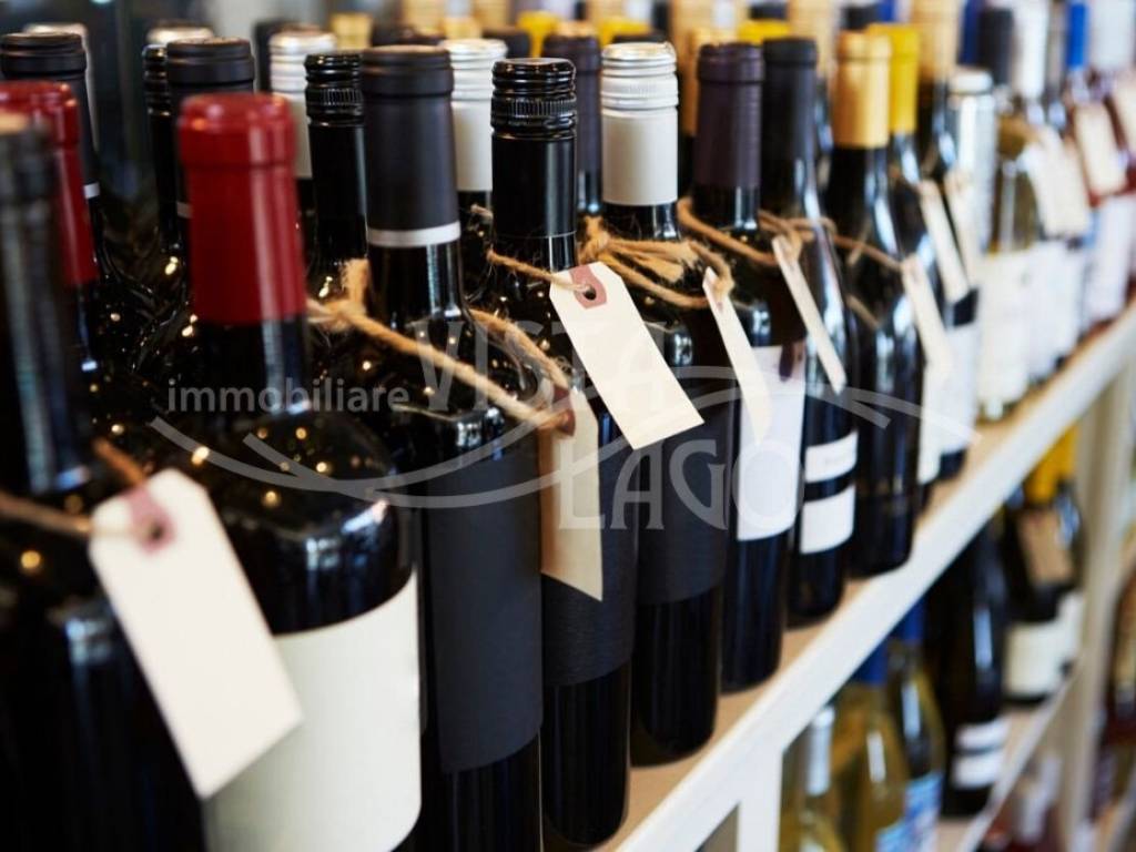 negozio in affitto a Como in zona Como Centro