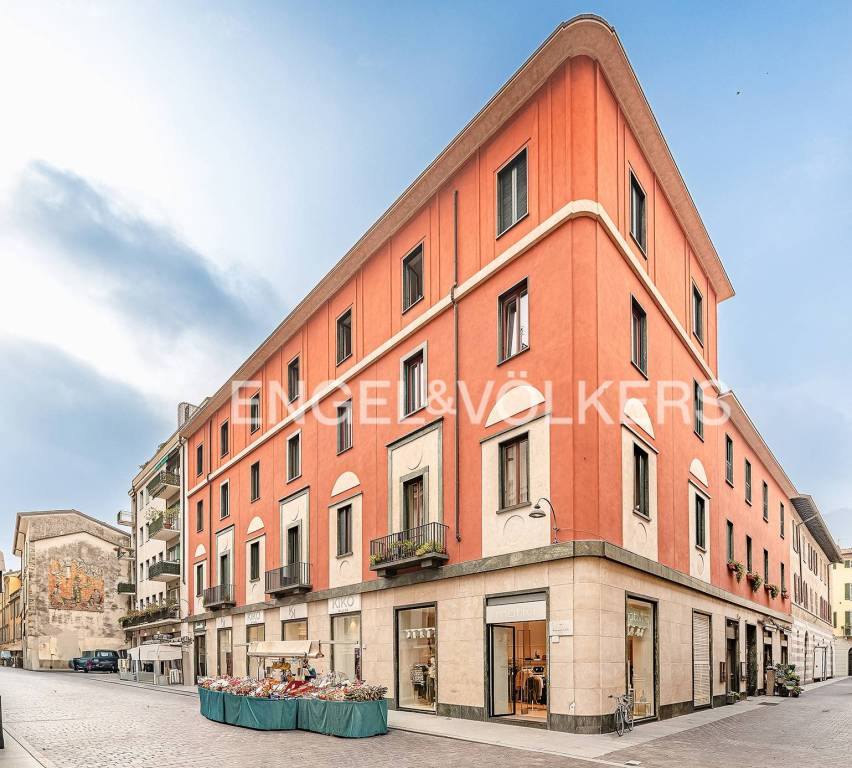 appartamento in affitto a Como in zona Como Centro