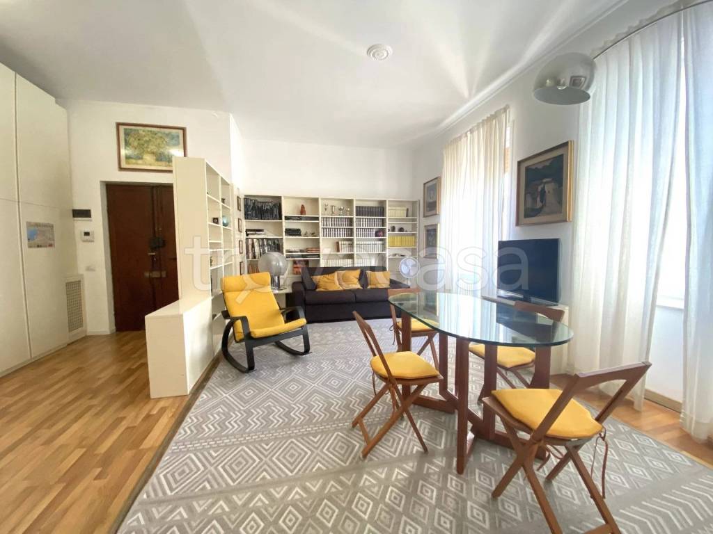 appartamento in affitto a Como in zona Como Centro