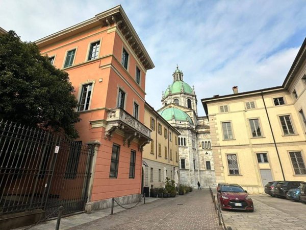 appartamento in affitto a Como in zona Como Centro