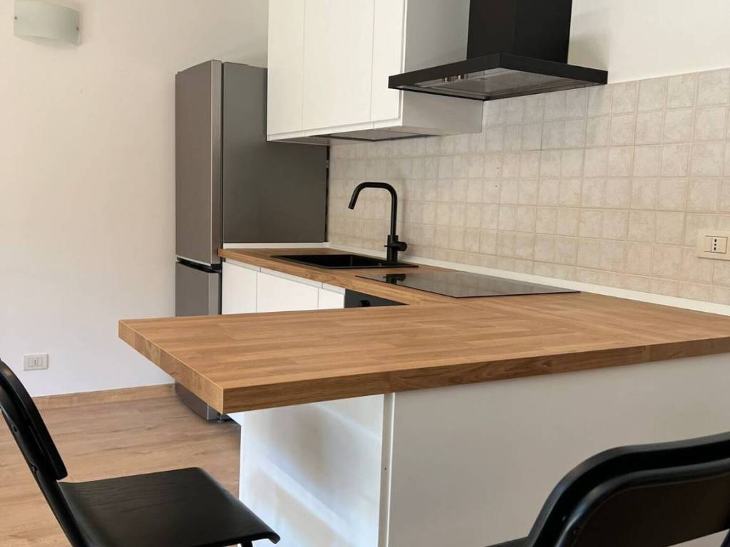 appartamento in affitto a Como in zona Garzola