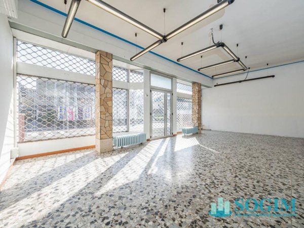 locale commerciale in affitto a Como in zona Rebbio