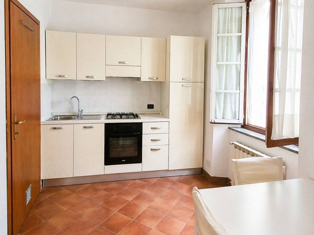 appartamento in affitto a Como in zona Borghi