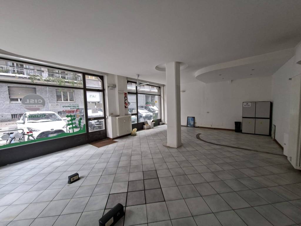 negozio in affitto a Como in zona Prudenziana
