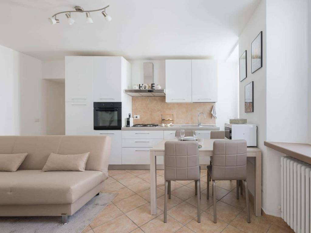 appartamento in affitto a Como in zona Borghi