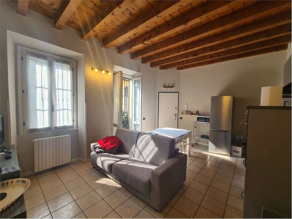 appartamento in affitto a Como in zona Borghi