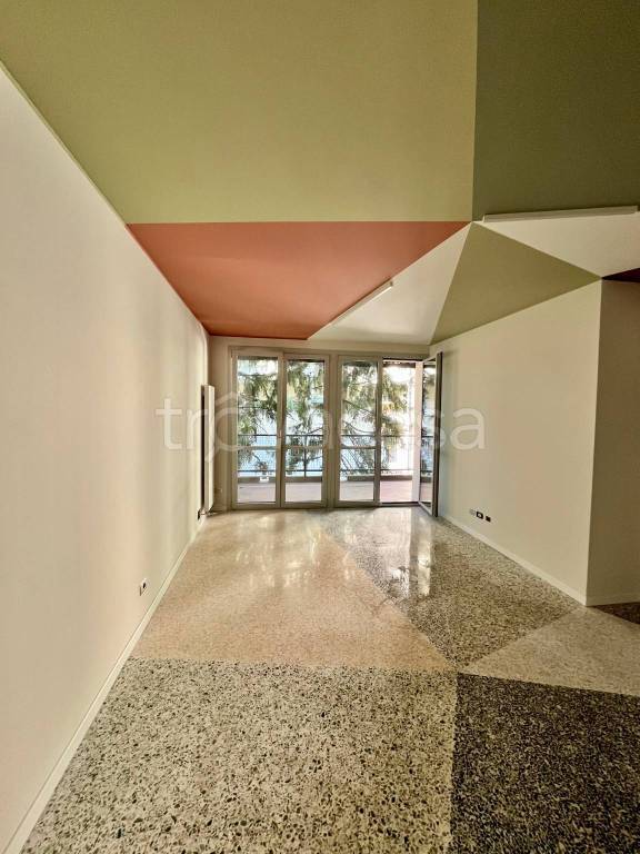 appartamento in affitto a Como in zona Borghi