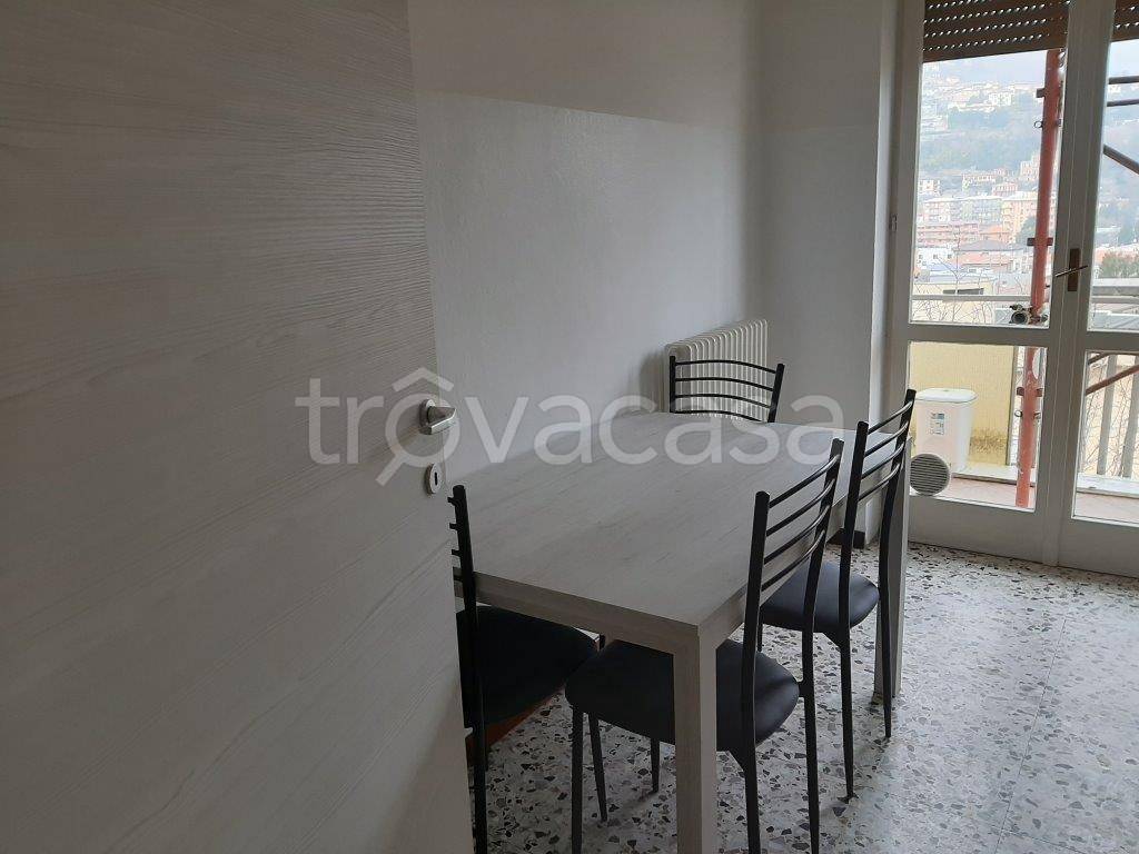 appartamento in affitto a Como in zona Tavernola
