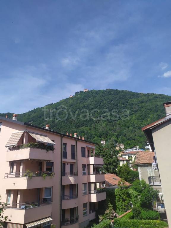 appartamento in affitto a Como in zona Valduce