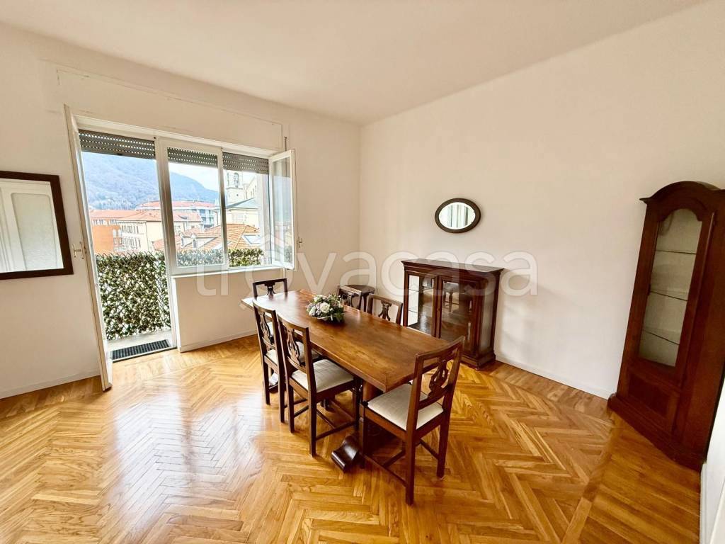 appartamento in affitto a Como in zona Borghi
