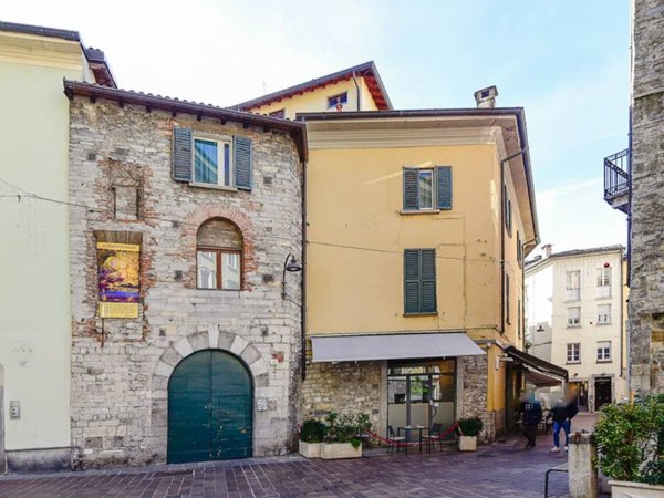 appartamento in affitto a Como in zona Como Centro