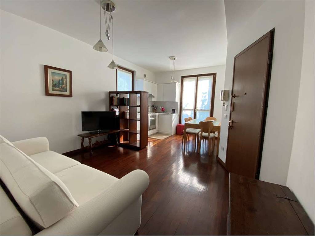appartamento in affitto a Como in zona Viale Varese