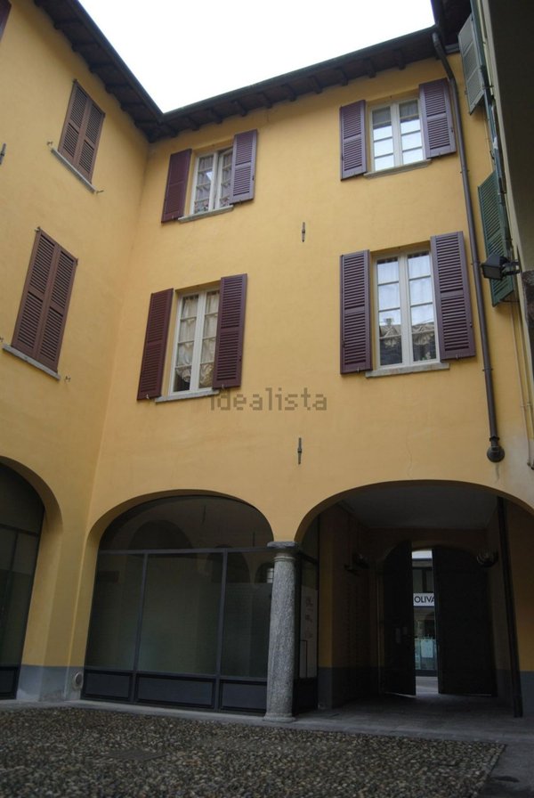 appartamento in affitto a Como in zona Borghi